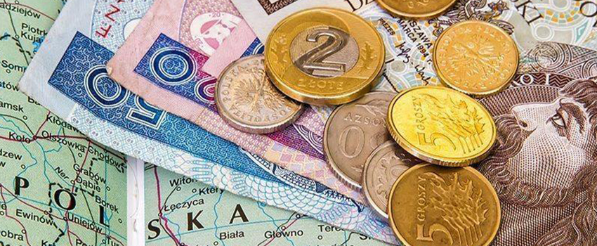 У Польщі прогнозується зростання зарплат для українців